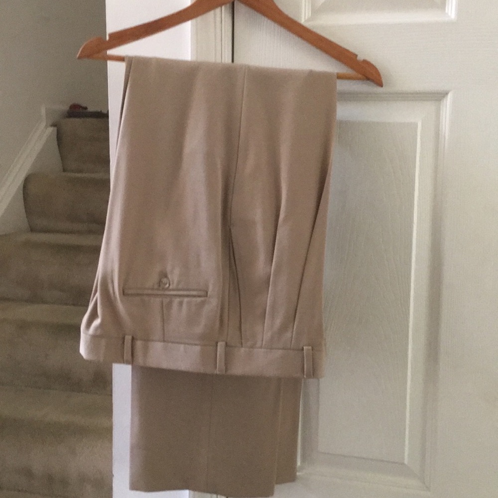 Burberry’s Men’s slacks size 32X32